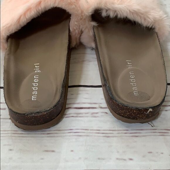 Madden Girl Bliss Slide Sandal - Picture 8 of 10